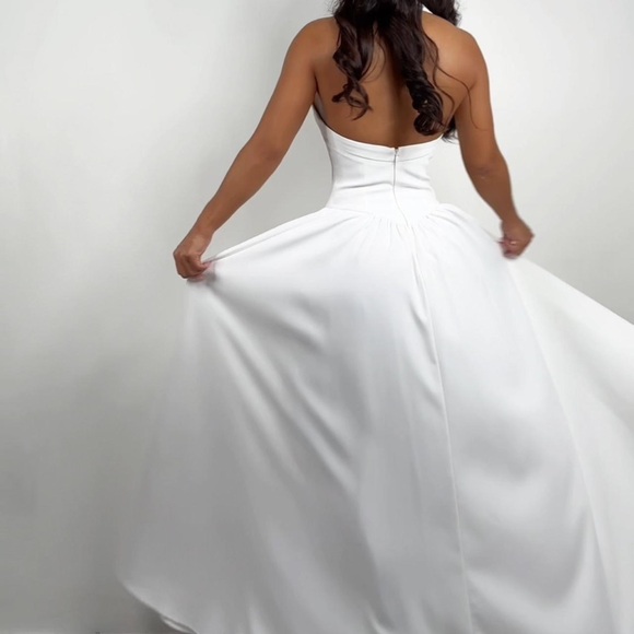 White Halter Contour Flowy Maxi Dress